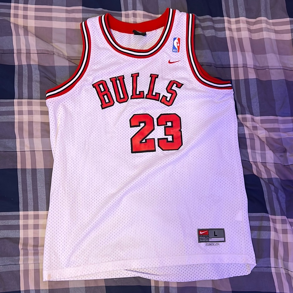 Michael Jordan bulls jersey